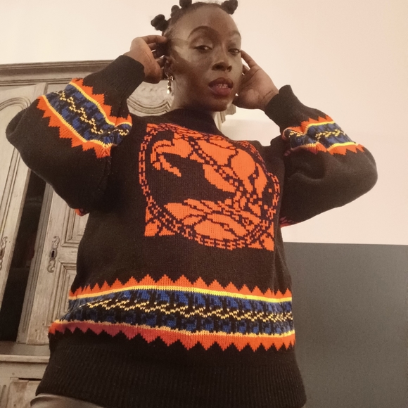 Brave Knight Sweater - Picture 4 of 5